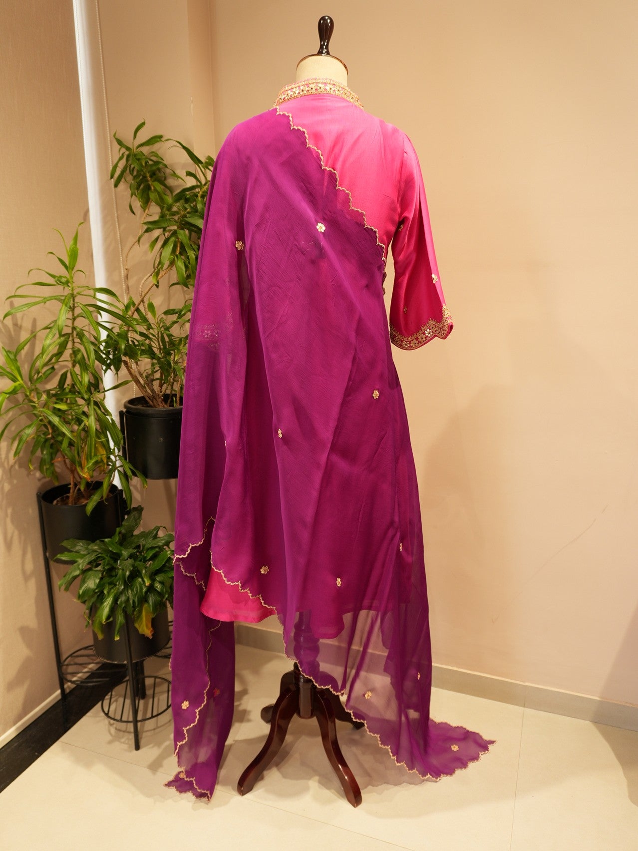 magenta pink kurta with purple dupatta pants