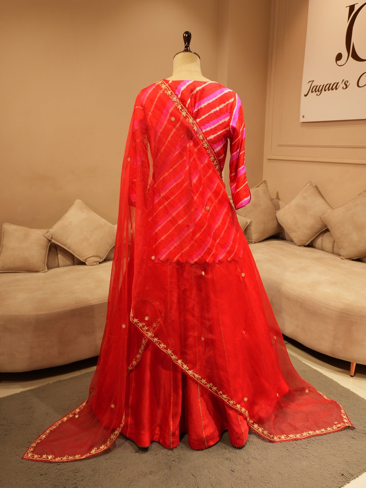 Hot red leheriya kurta skirt dupatta