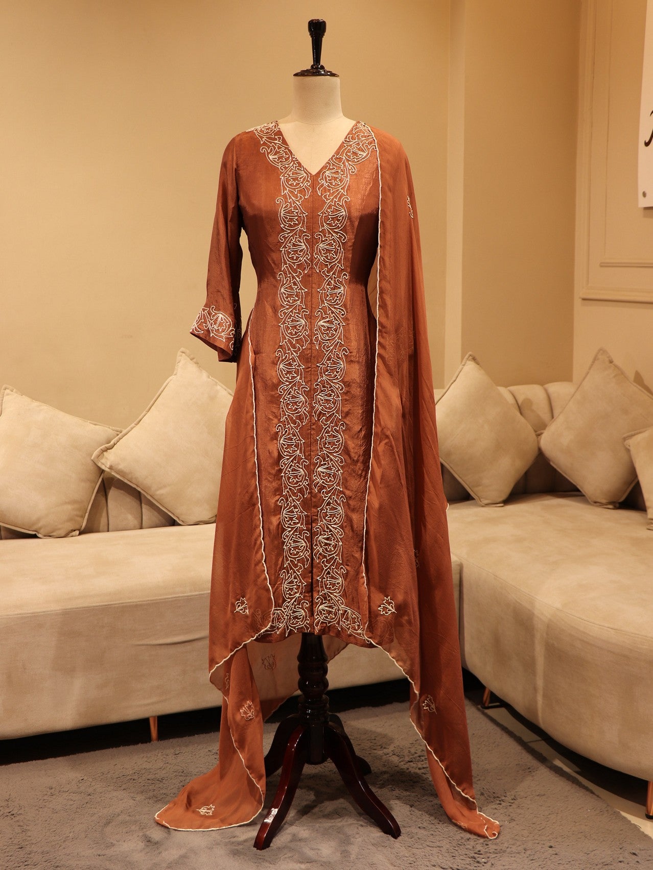 cherry wood brown kurta pants dupatta