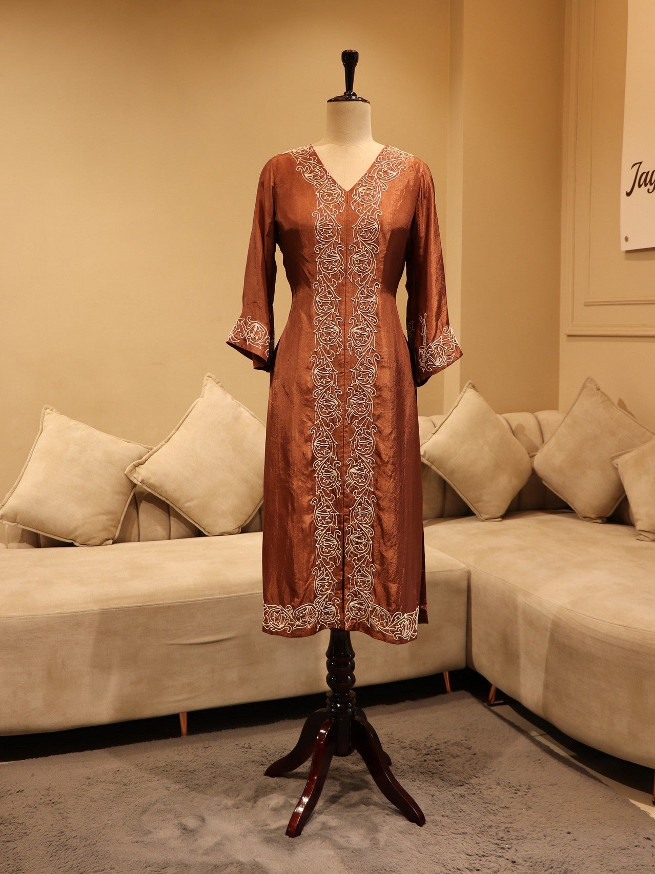 cherry wood brown kurta pants dupatta