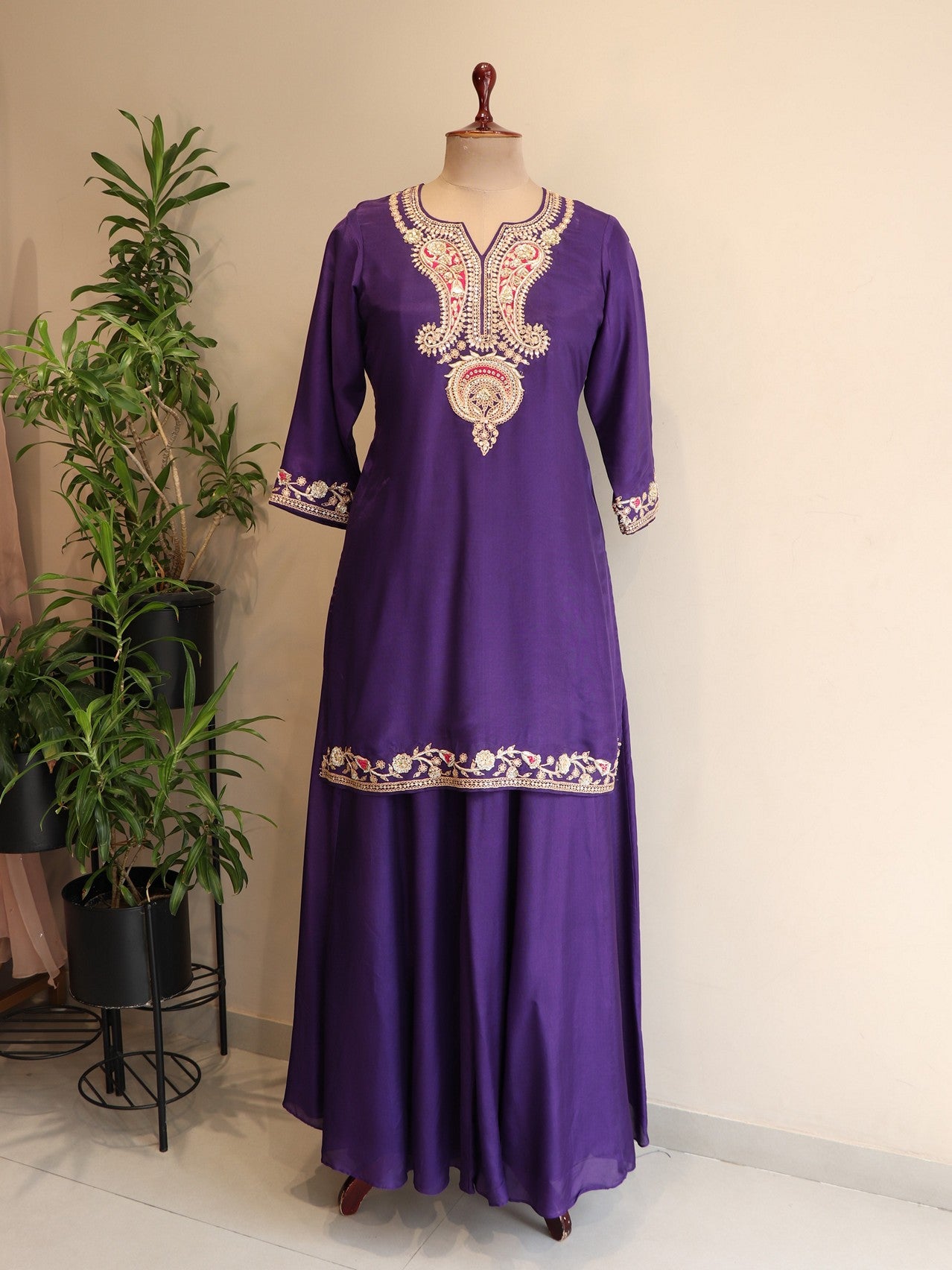 Deep purple zardosi kurta plazo with bandhej dupatta