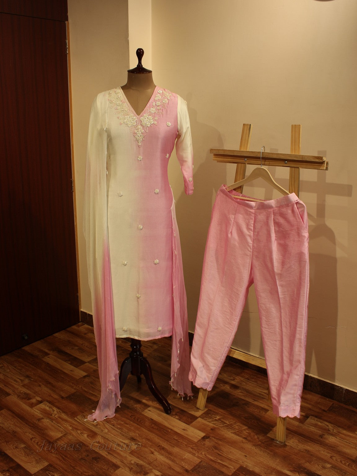 Off white pink shaded kurta pants with dupatta