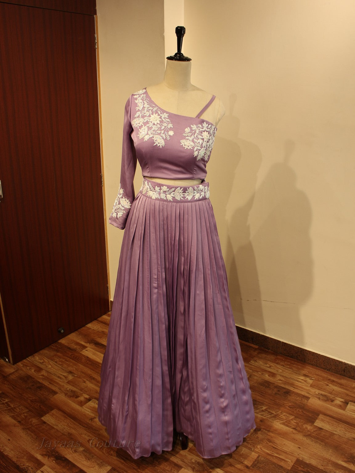 Mauve crop top with skirt