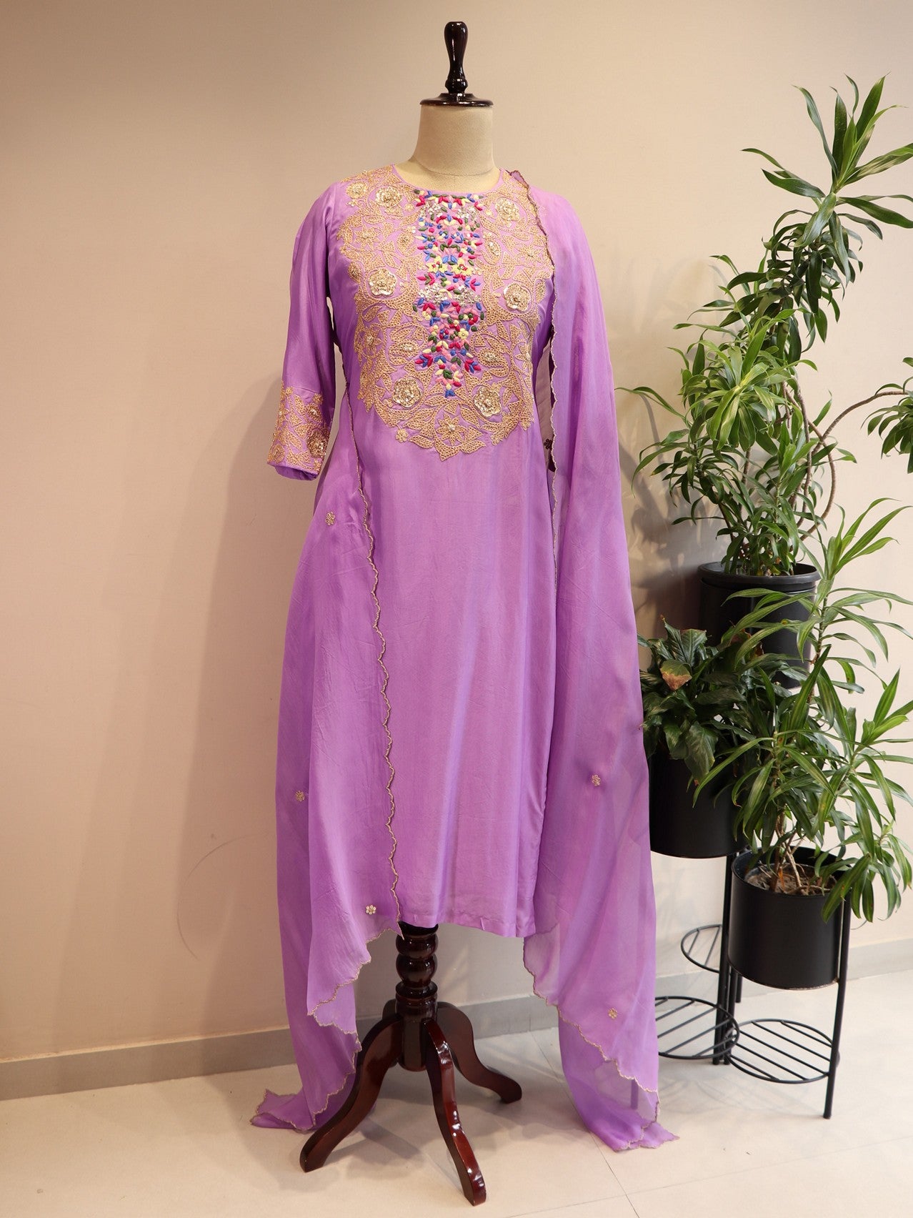 Lavander kurta pants dupatta
