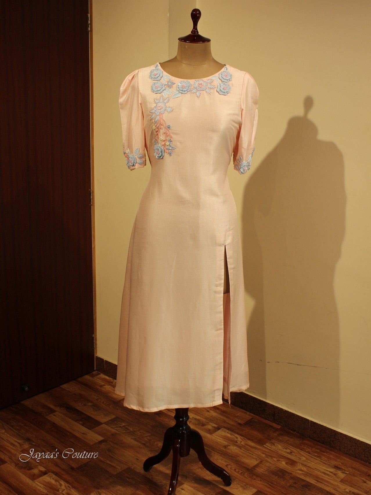 Pastel peach kurta pants with dupatta