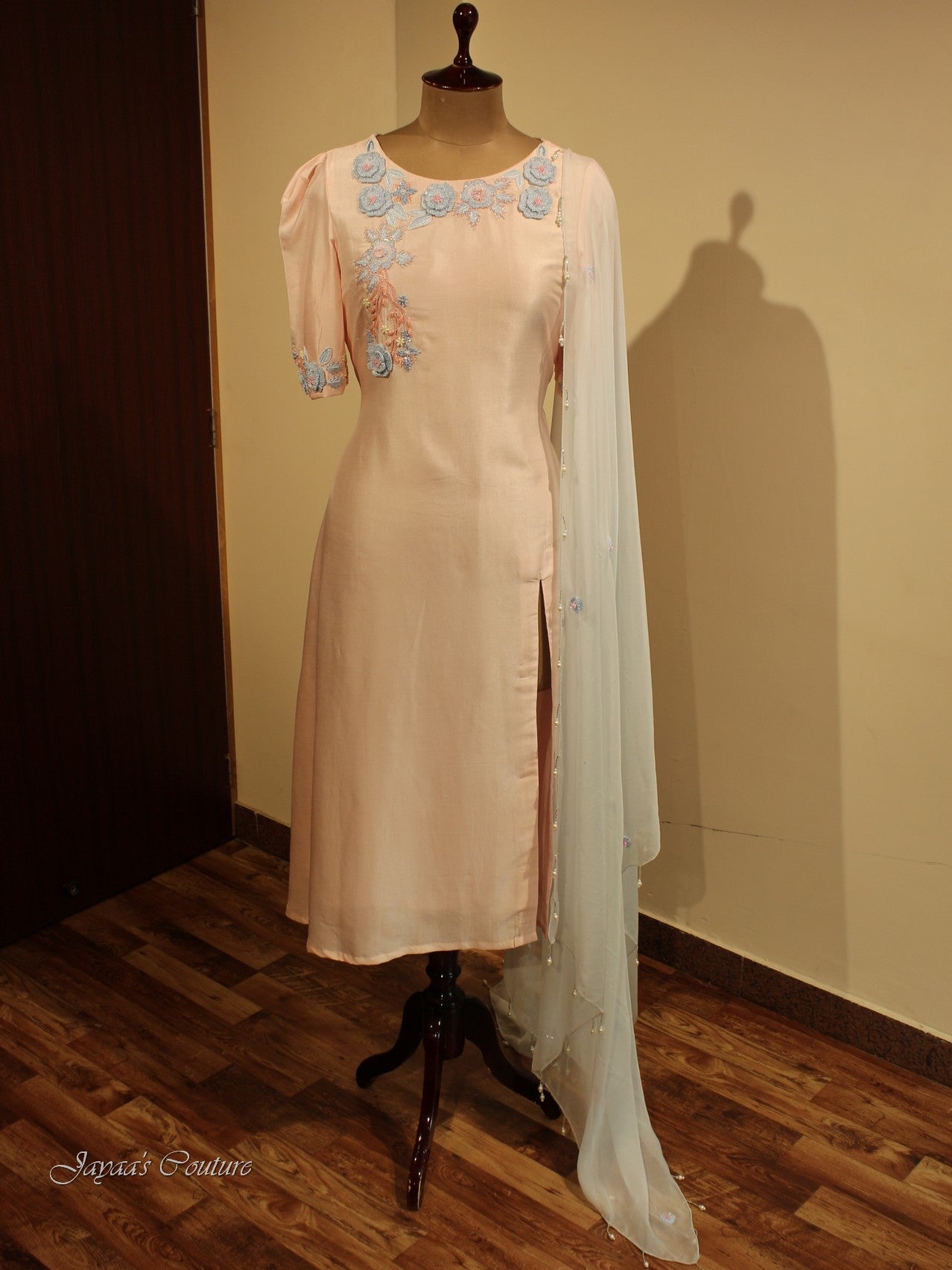 Pastel peach kurta pants with dupatta