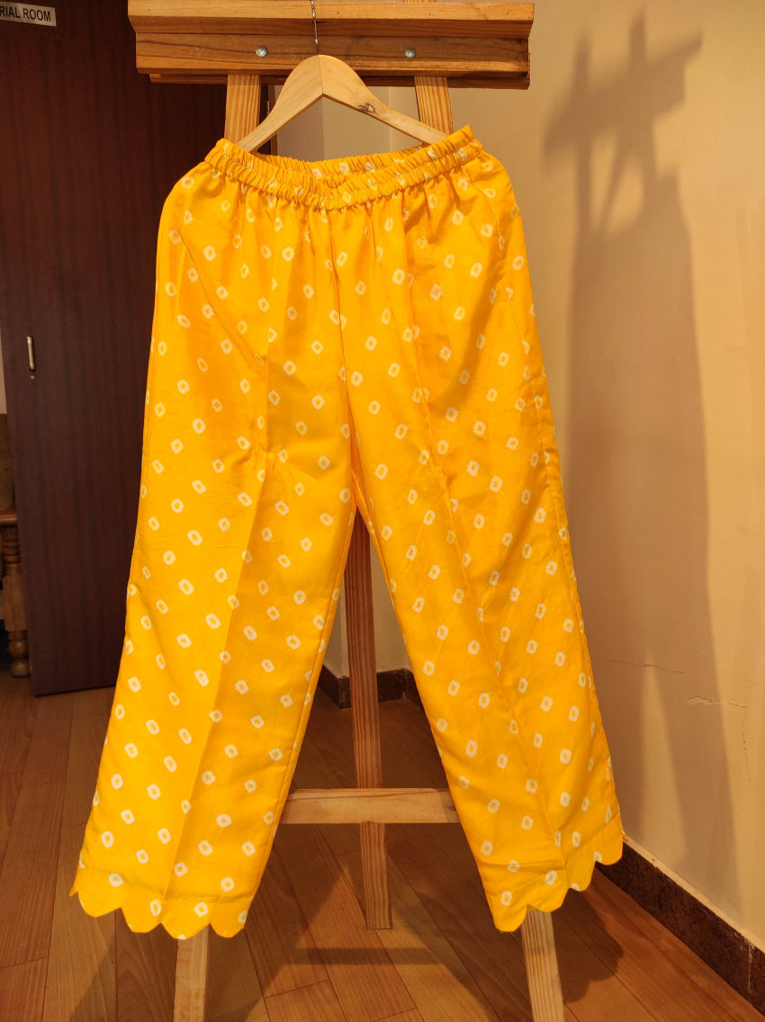 Yellow bandhani kurta pant with mothda dupatta
