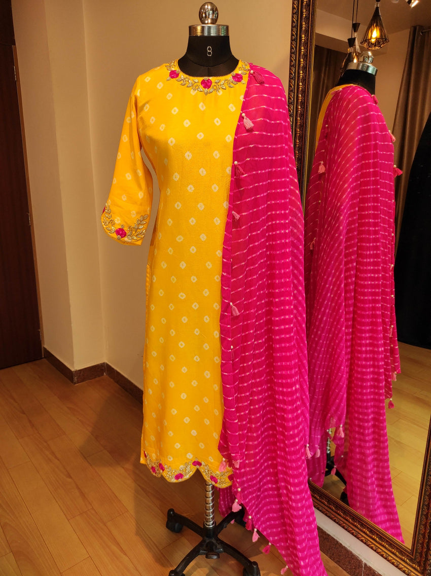 Yellow bandhani kurta pant with mothda dupatta