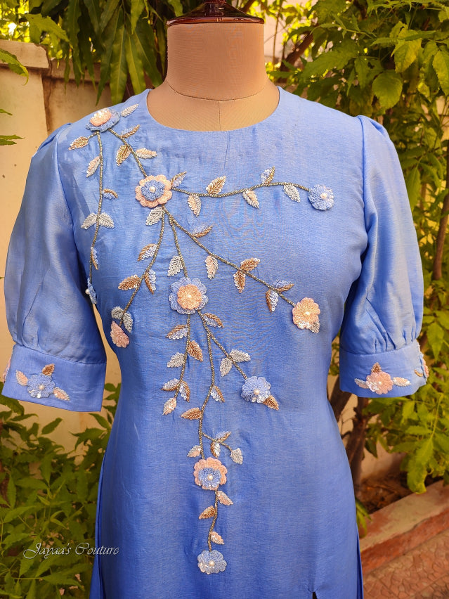 Powder blue shaded kurta pants with dupatta