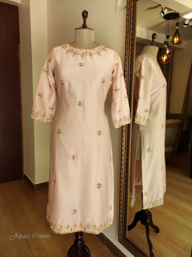 Nude peach kurta pant with dupatta