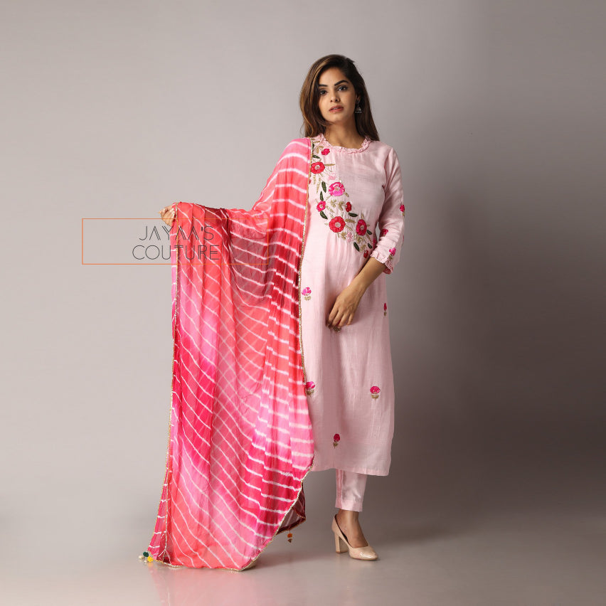 Pink kurta pants with leheriya dupatta