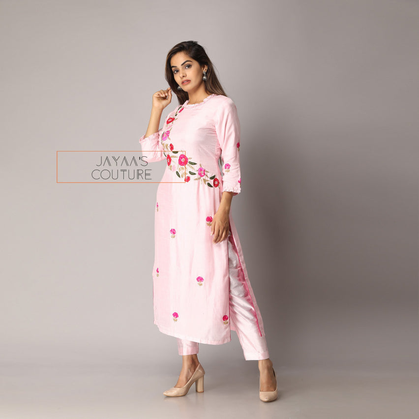 Pink kurta pants with leheriya dupatta