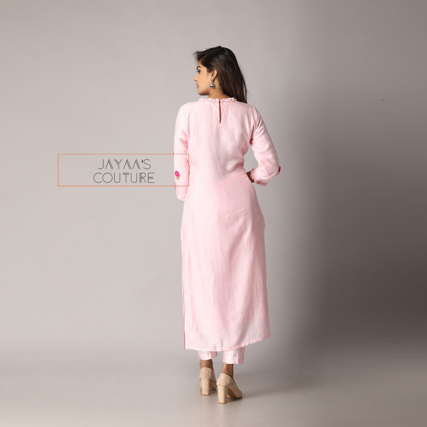 Pink kurta pants with leheriya dupatta