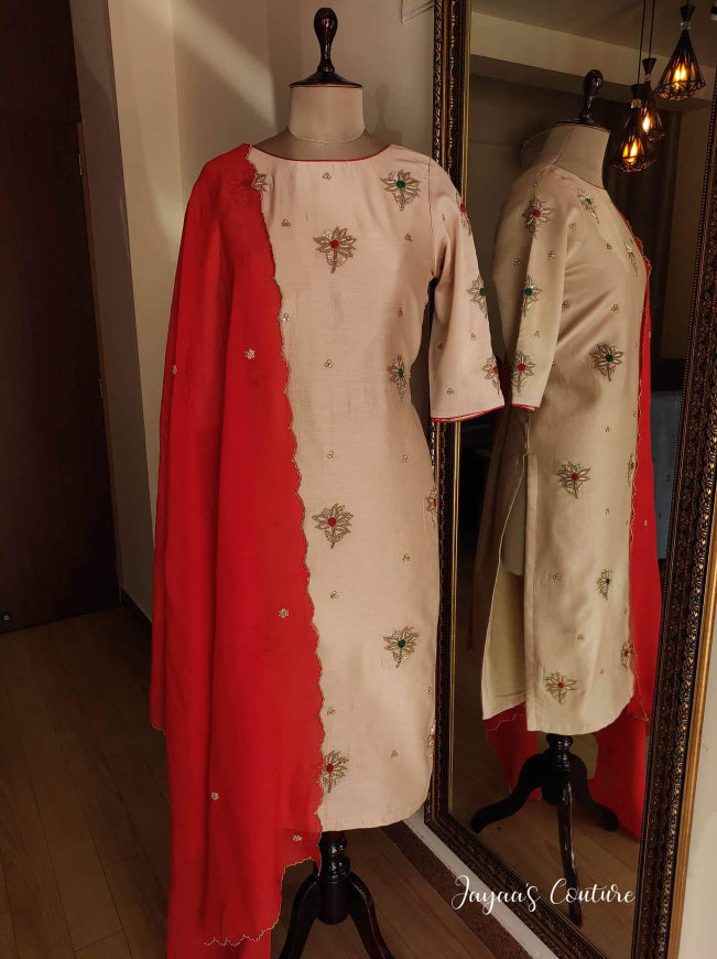 Beigish Peach Kurta pants dupatta set