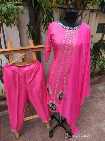 Hot pink kurta pants and dupatta