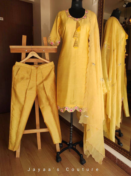 Dusty yellow kurta pants dupatta
