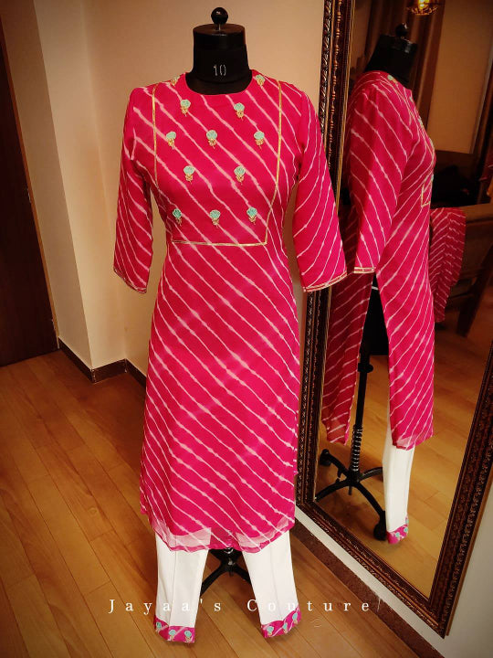 Rani Leheriya kurta Pants.