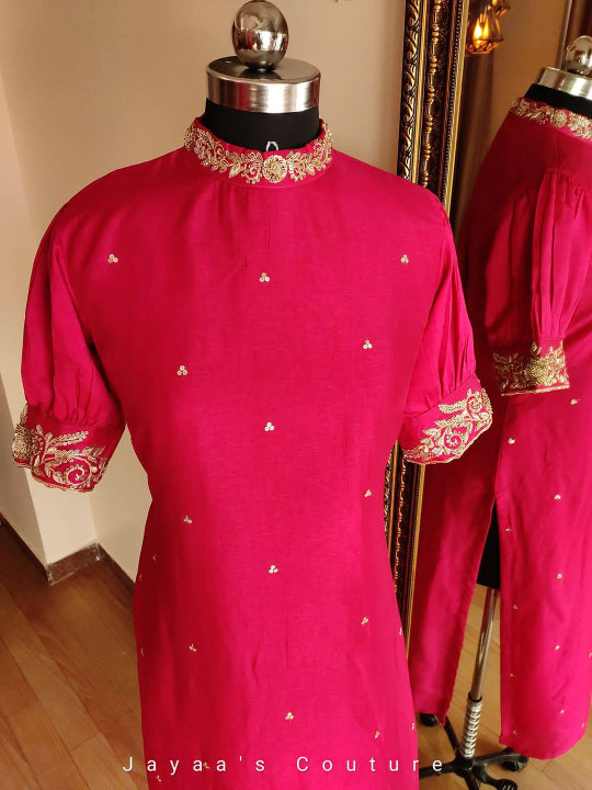Dark pink kurta pants and leheriya dupatta