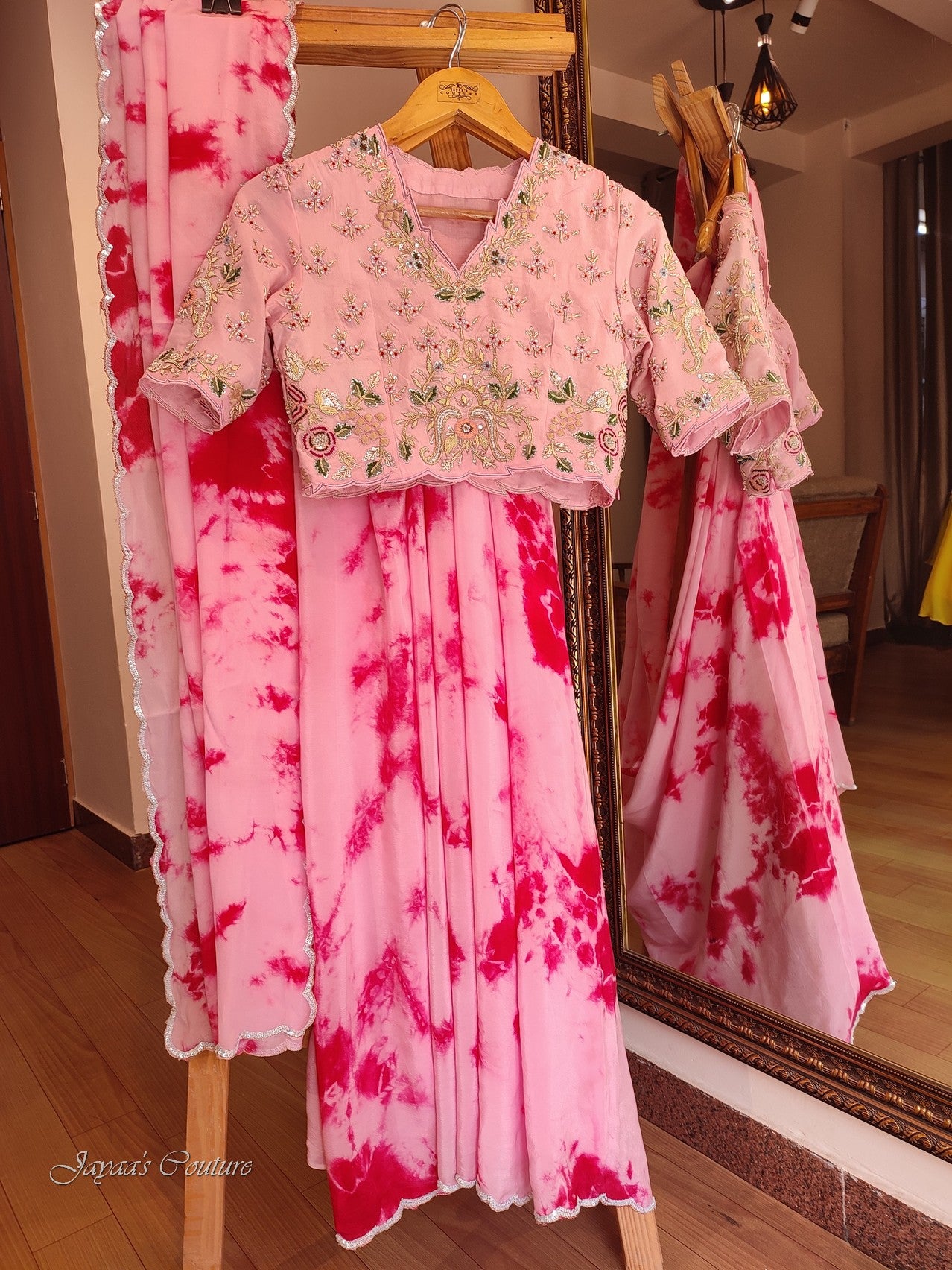 Pink tie and dye saree with handwork blouse