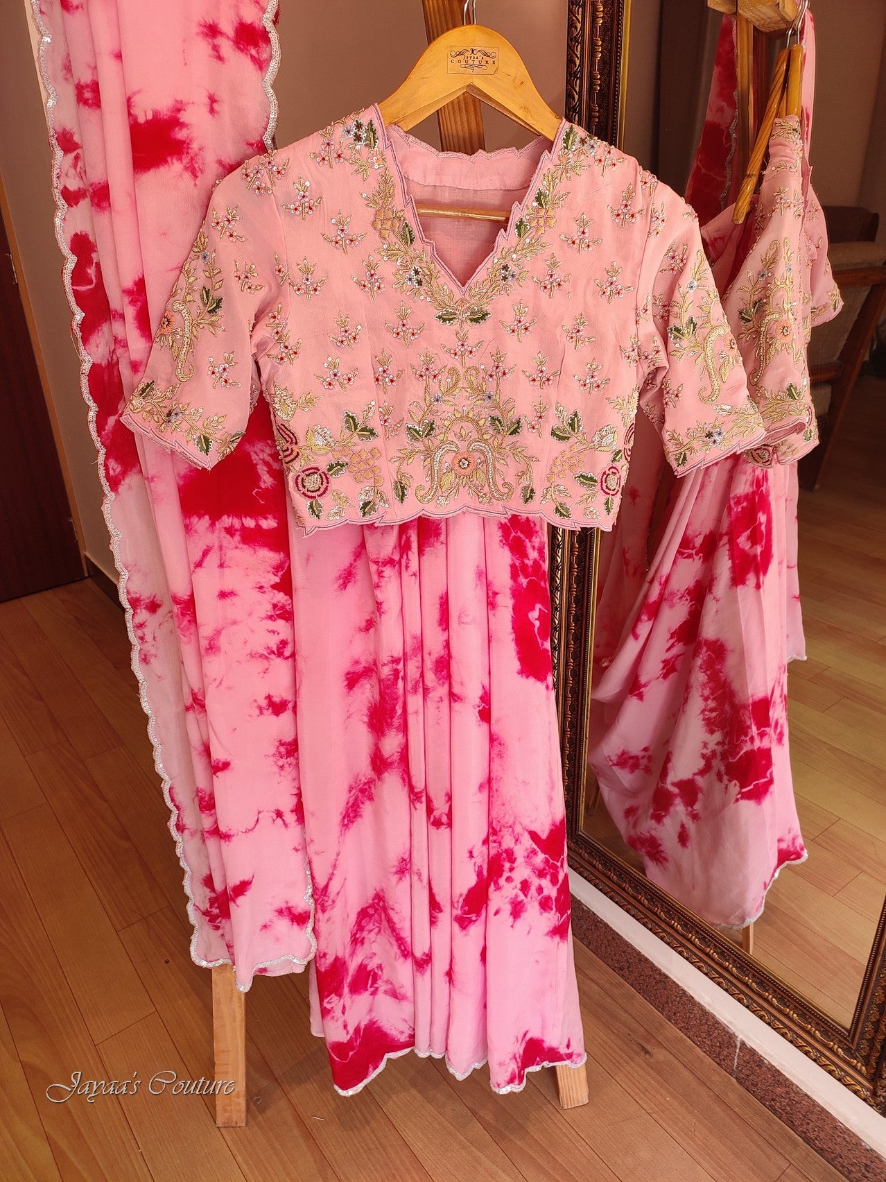 Pink tie and dye saree with handwork blouse