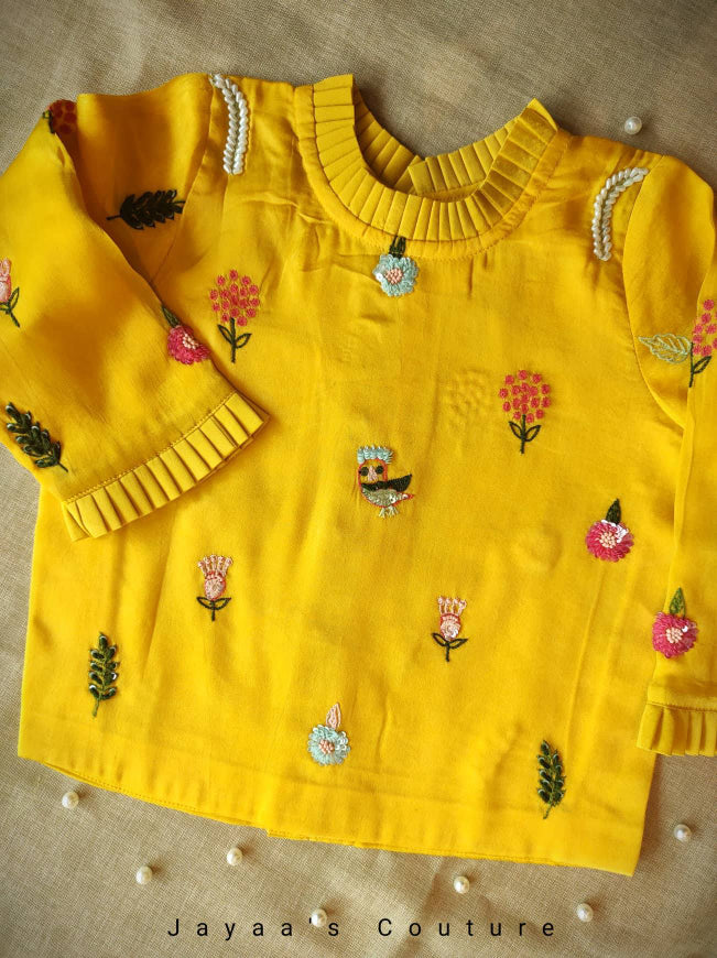 Yellow crop and sharara