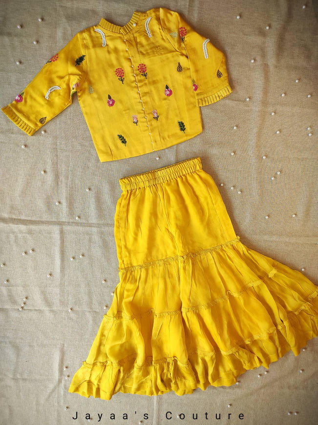Yellow crop and sharara