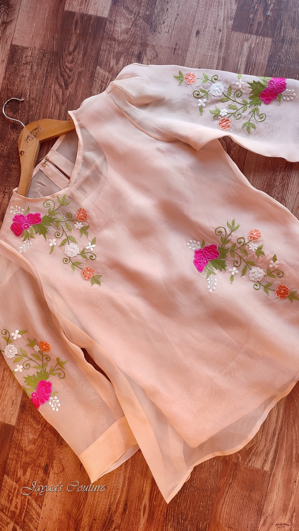 peach applique work top