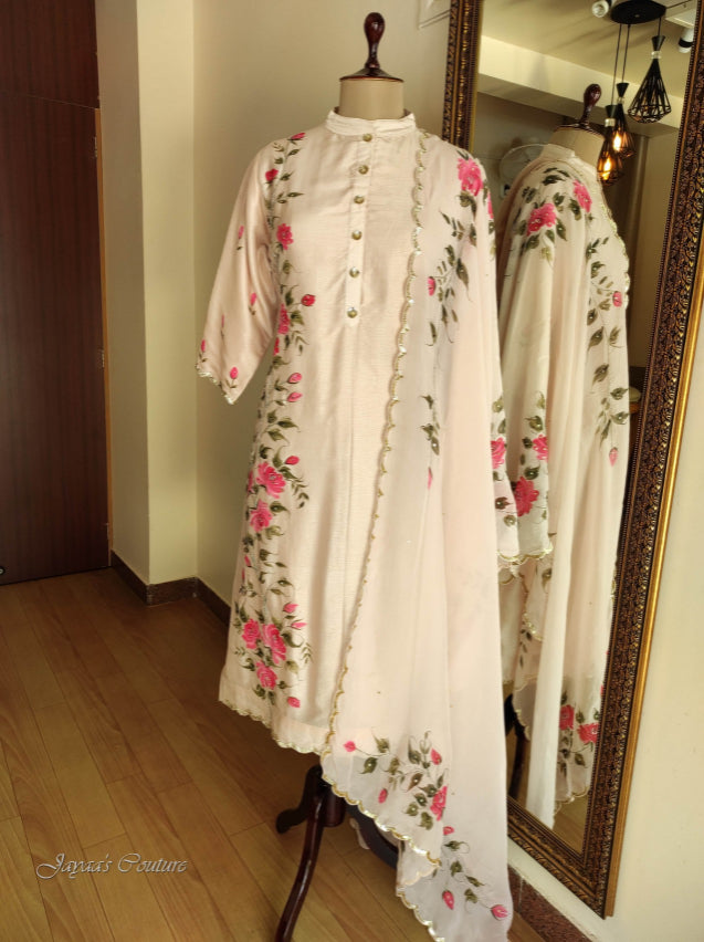 Nude peach hand painted kurta pant & dupatta