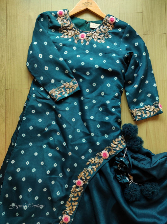 Turquoise green bandhani kurta skirt & dupatta