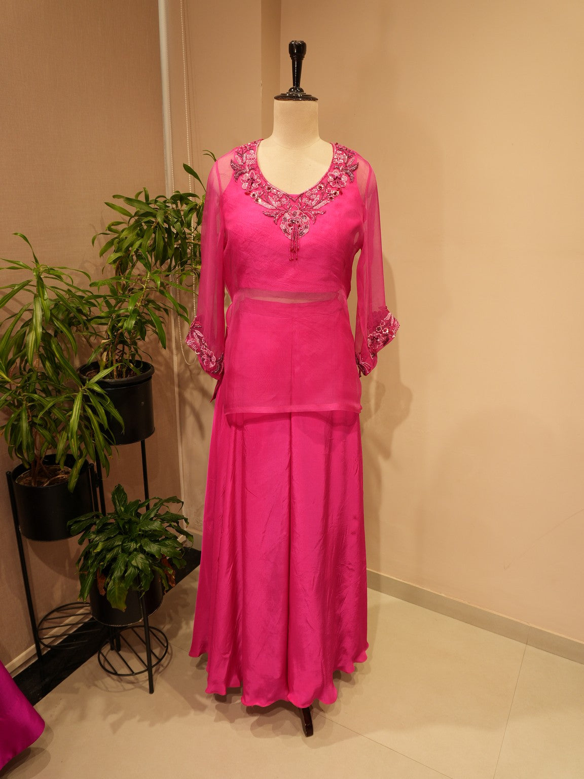 Fuscia pink crop top with plazo