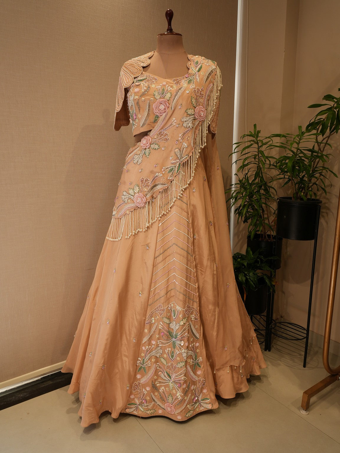 Champagn gold ed lehenga set