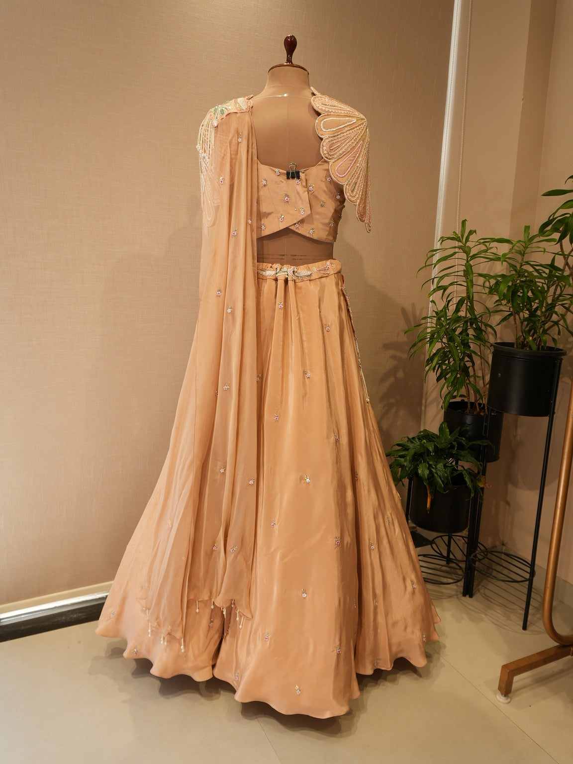 Champagn gold ed lehenga set