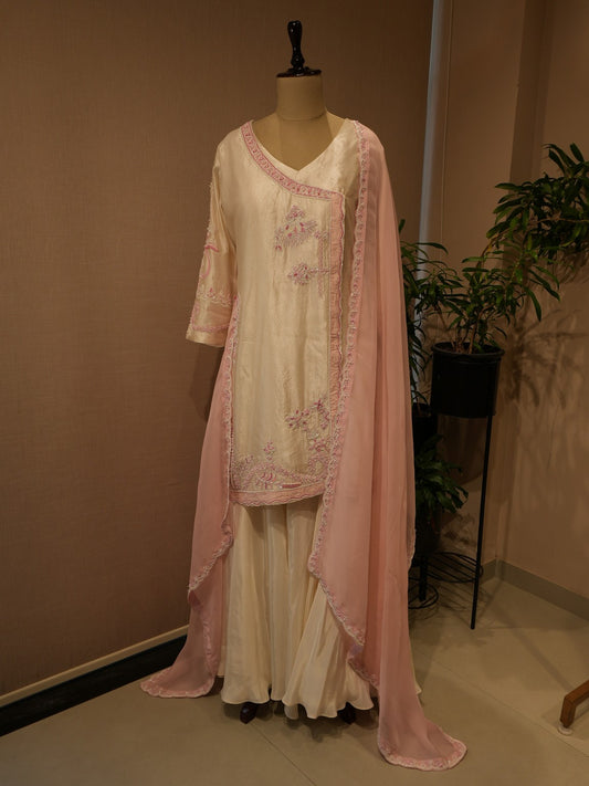 White pink kurta plazo set