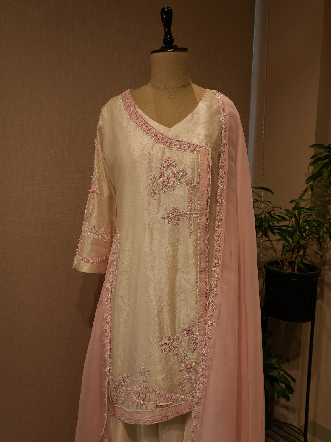 White pink kurta plazo set