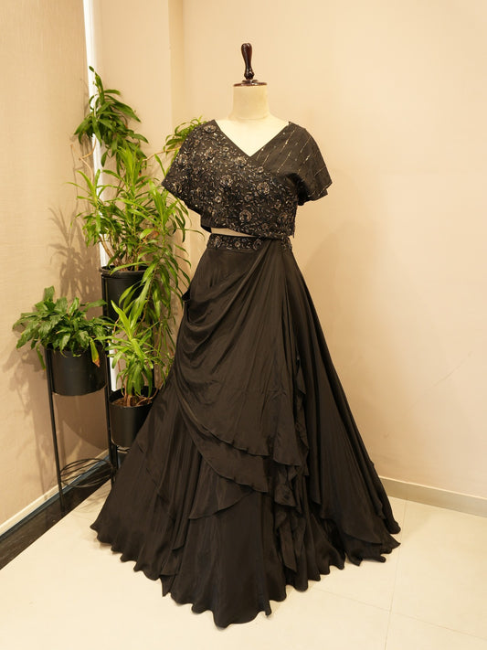 Black embroidered cape top skirt