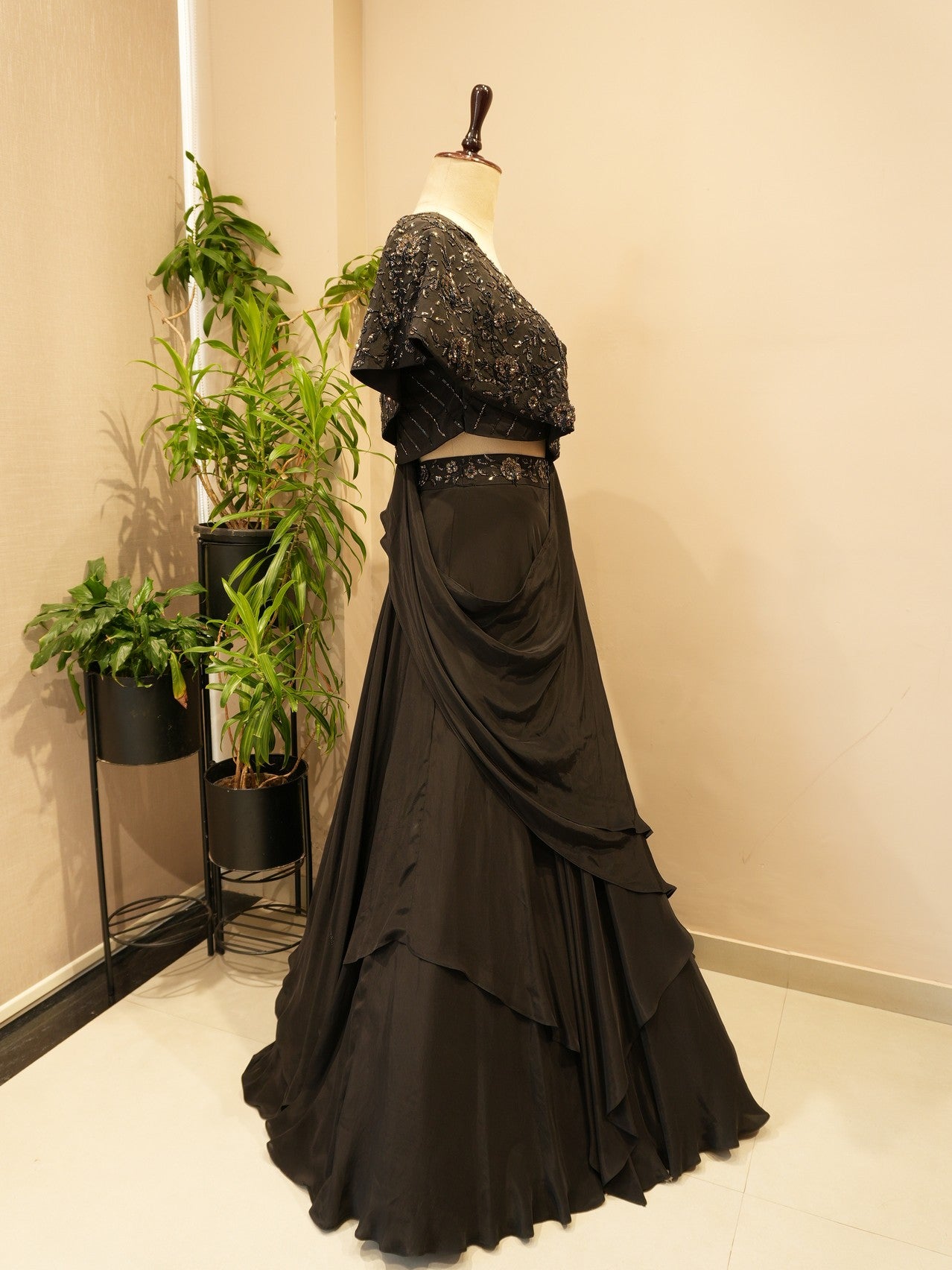 Black embroidered cape top skirt