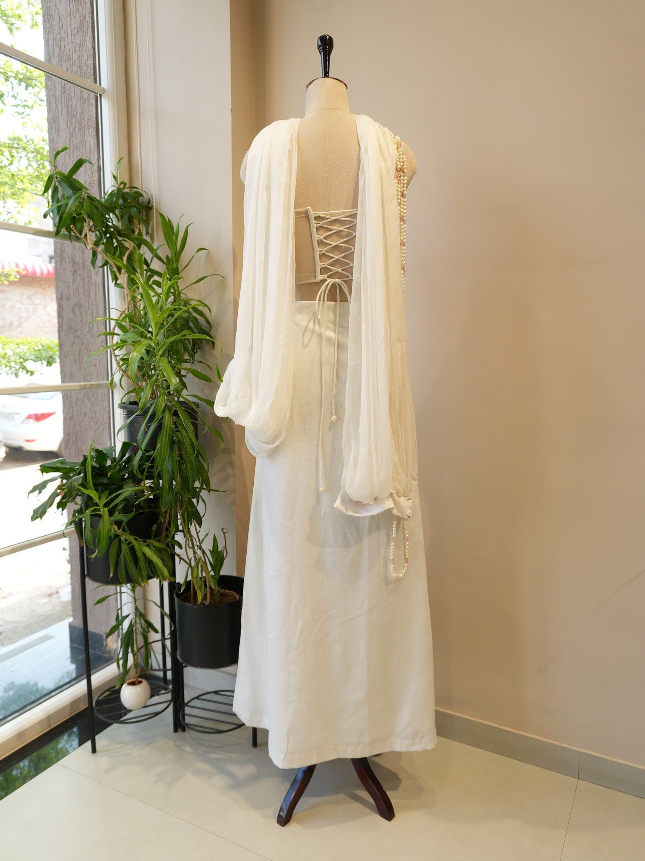White crop top skirt with dupatta