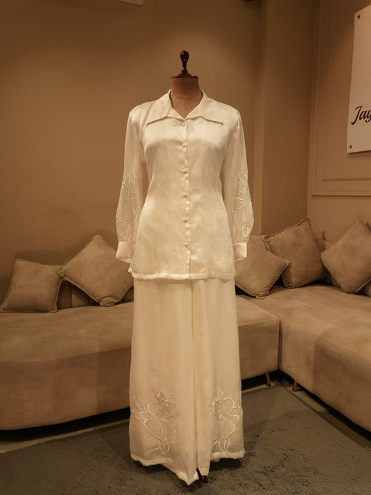 White applique coord set
