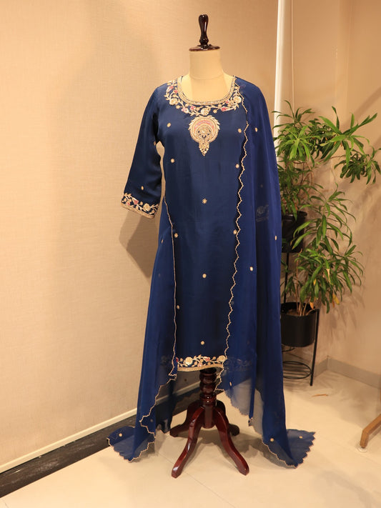 Royal silk kurta pants dupatta