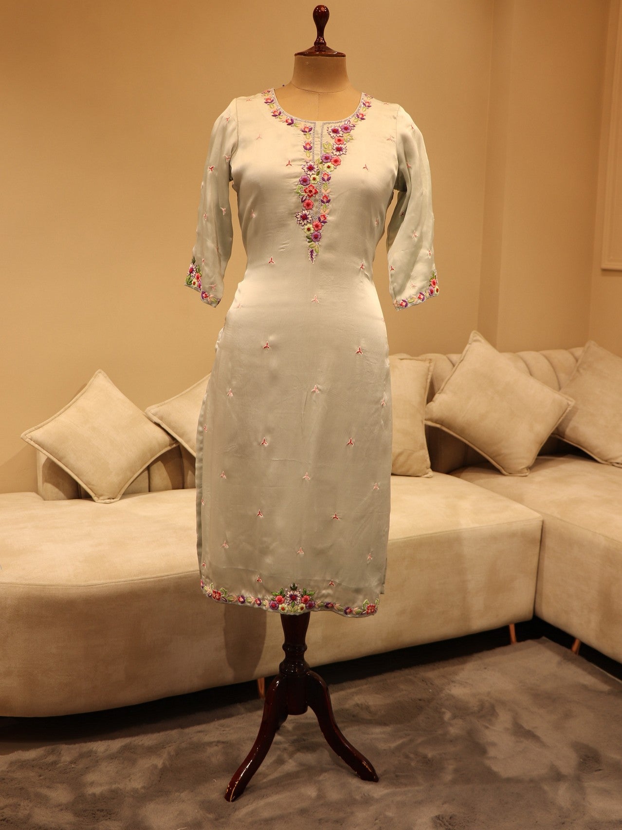 Off Grey kurta with pants and dupatta