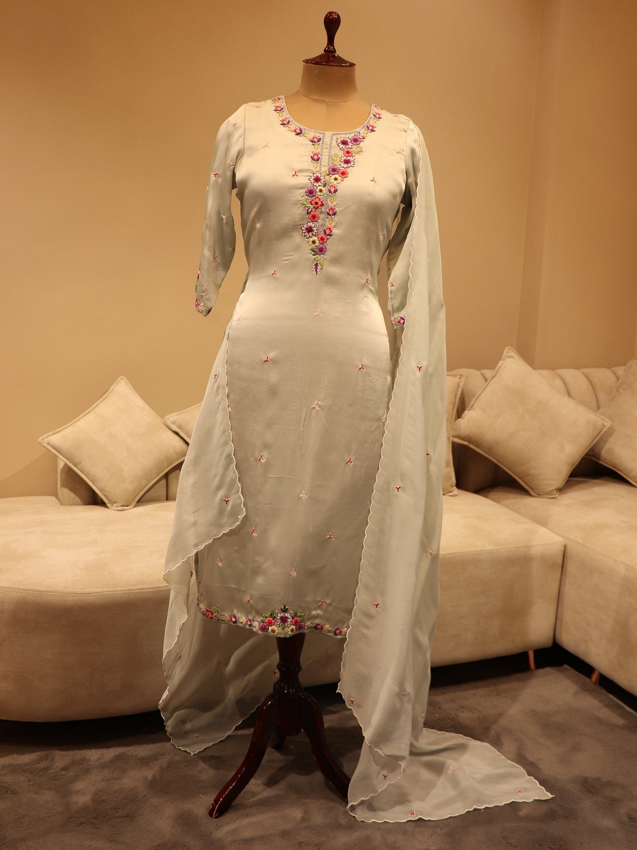 Off Grey kurta with pants and dupatta