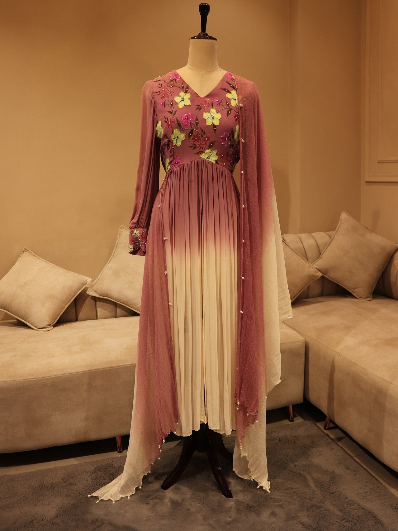 Mauve shaded handpainted kurta pants dupatta