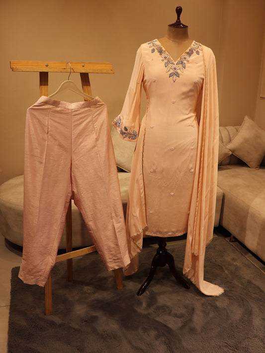 Peachishpink kurta pants dupatta