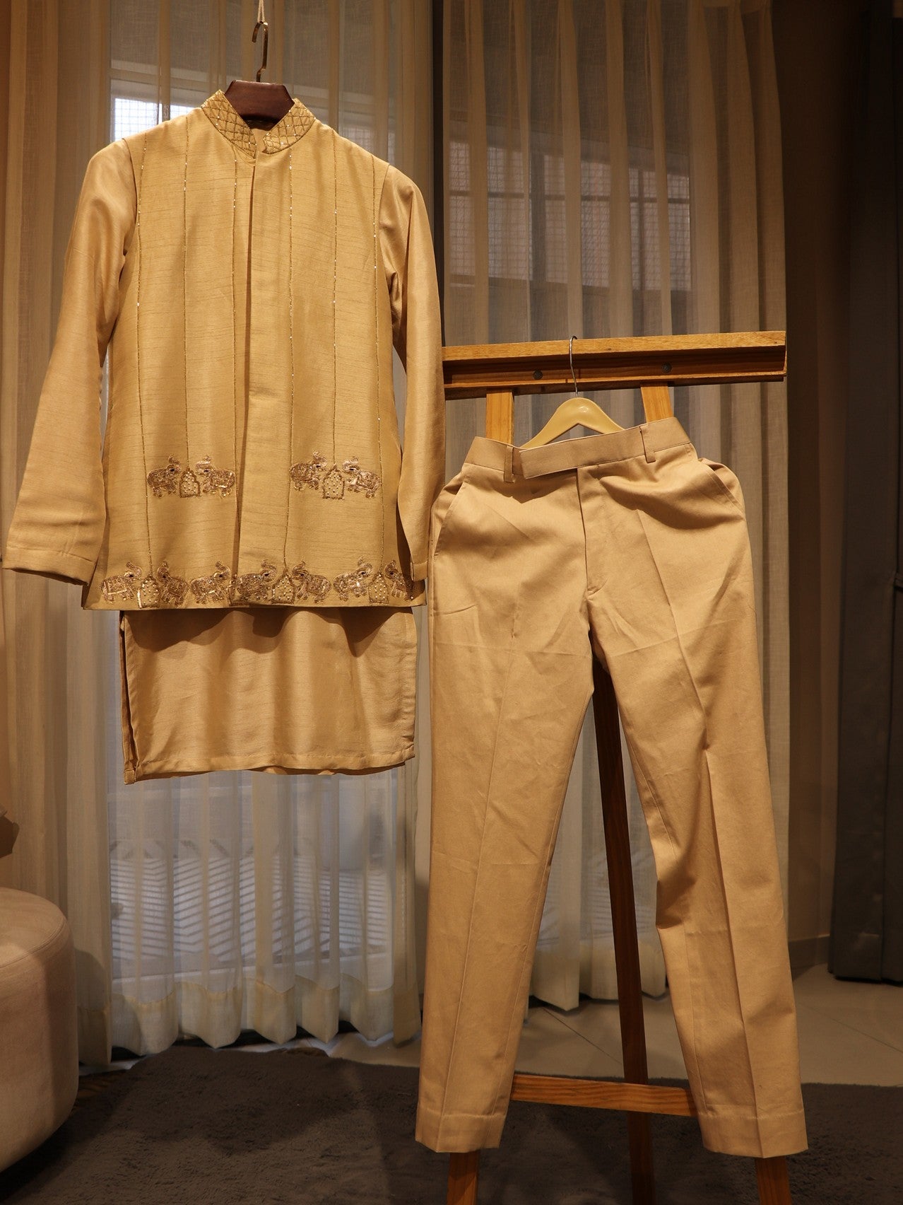 beige embroidered mens bandi kurta pants