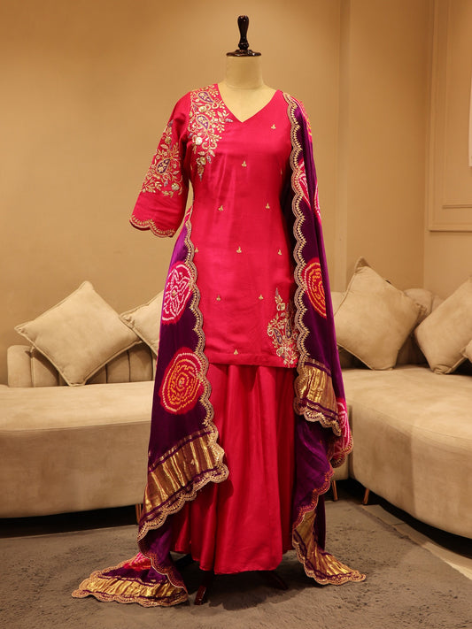 Rani kurta with bandhej dupatta plazo