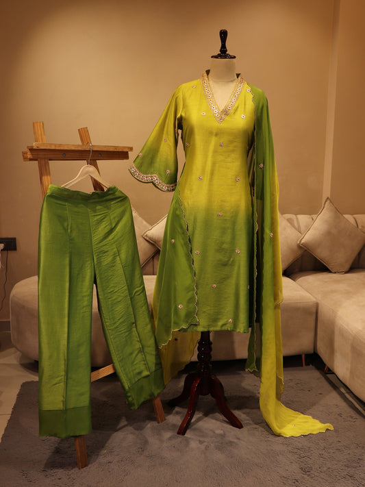 Parrot green shaded kurta pants dupatta