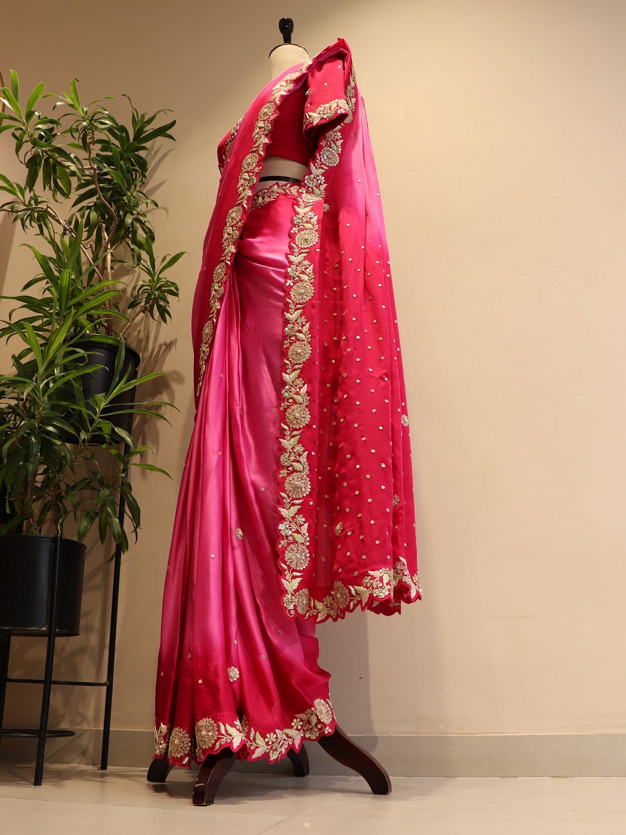 Hot pink shaded saree