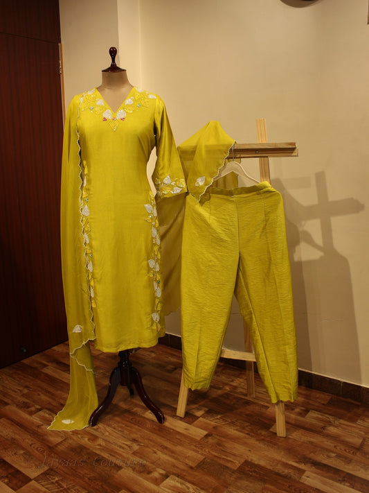 Green embroidered kurta with pants and dupatta