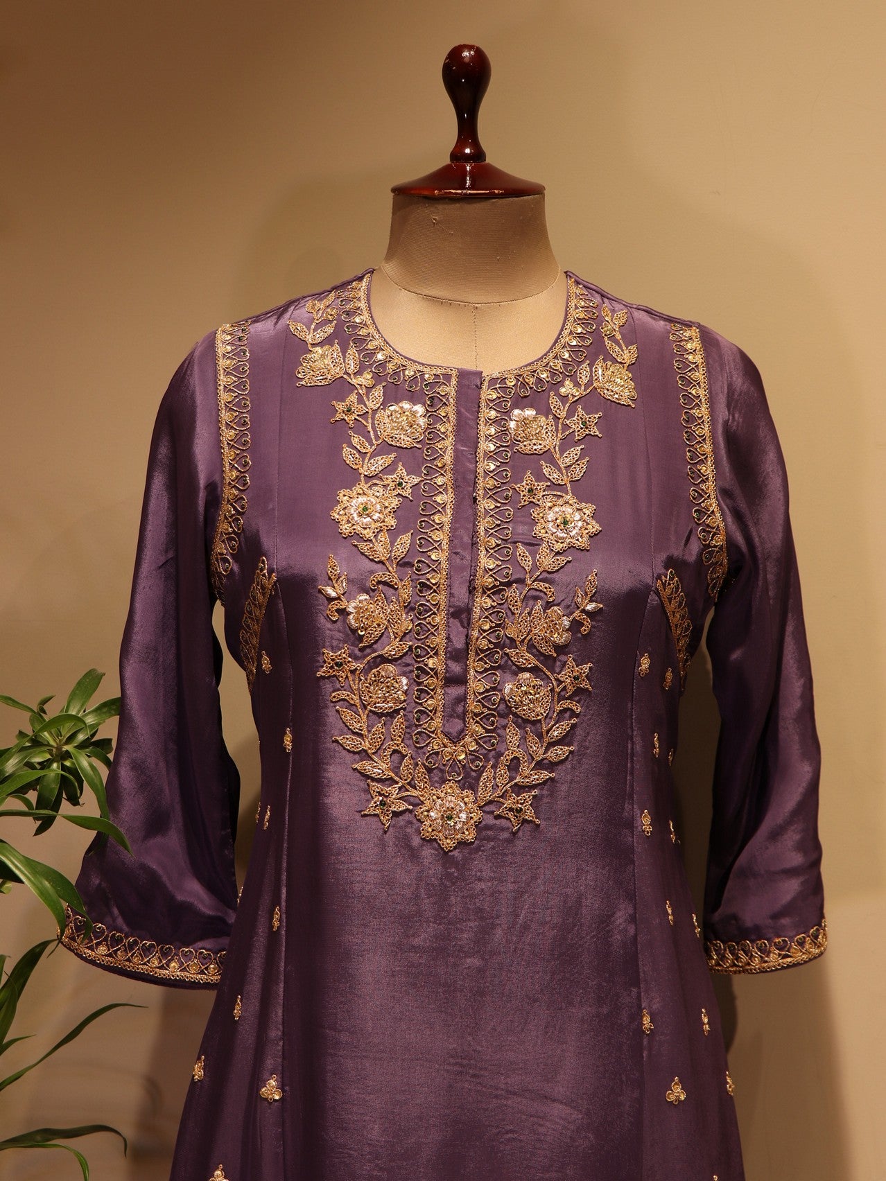 Mauve shaded marodi kurta pants dupatta
