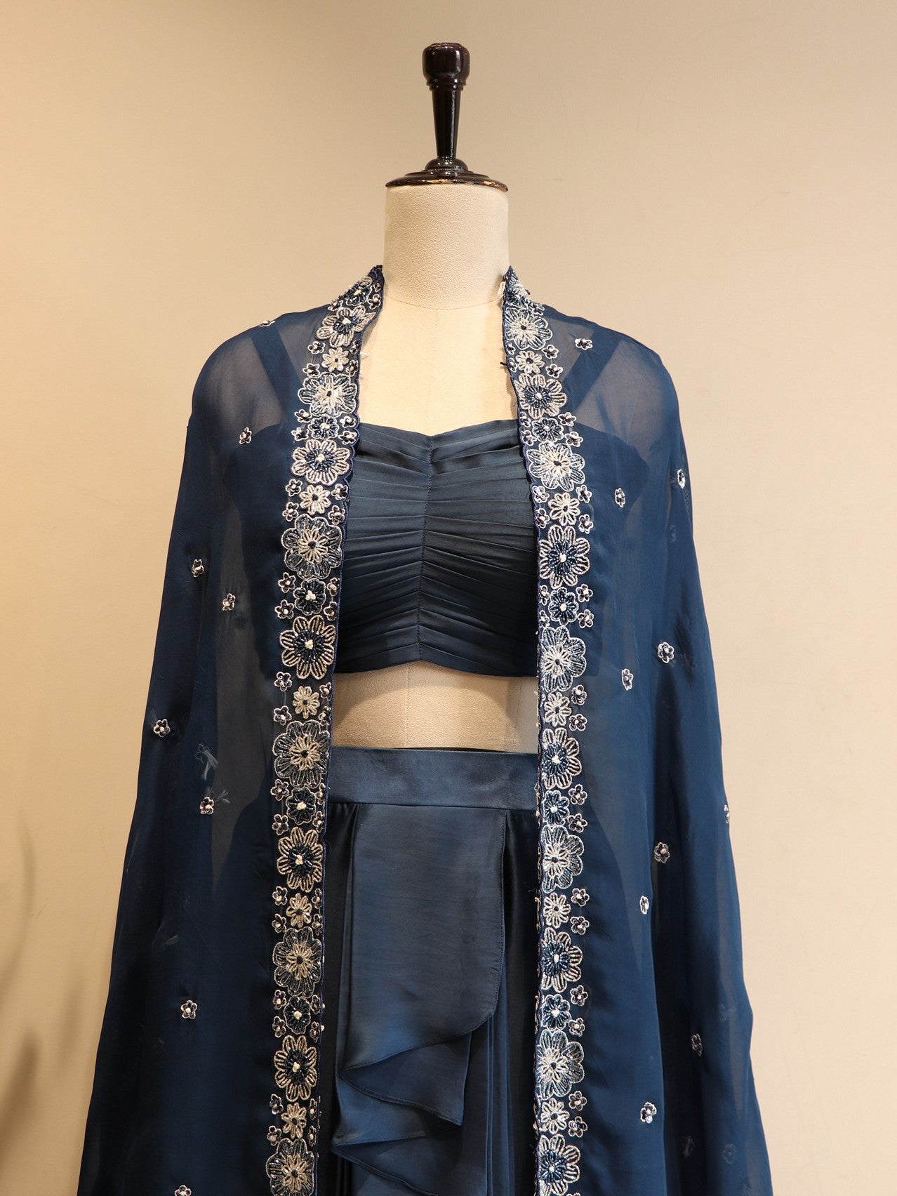 Navu blue cape with top plazo